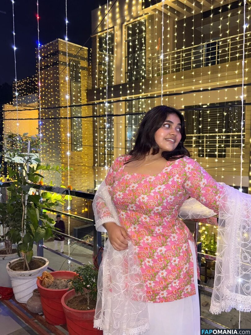 ayushi bhardwaj / ayushi_bhardwajj Desnudo OnlyFans  Foto filtrada #3