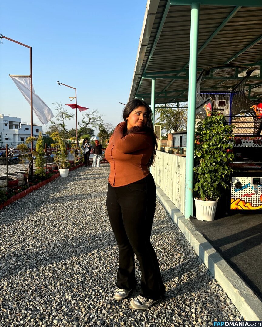 ayushi bhardwaj / ayushi_bhardwajj Desnudo OnlyFans  Foto filtrada #5