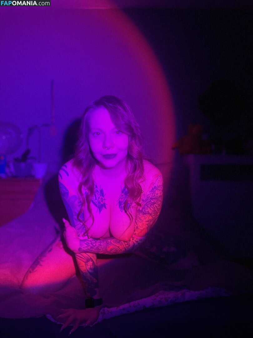 belaya_devushka / зато красивая Desnudo OnlyFans  Foto filtrada #2