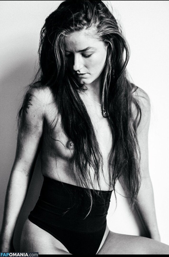 Below Deck Desnudo OnlyFans  Foto filtrada #2