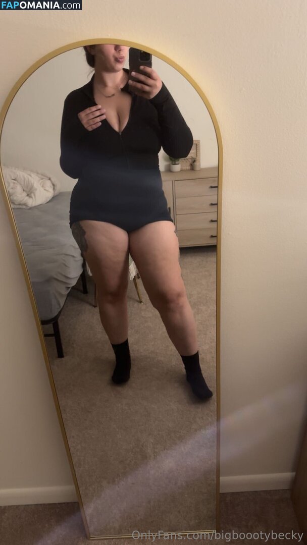 bigboootybecky / bigbootybecka_ Desnudo OnlyFans  Foto filtrada #10