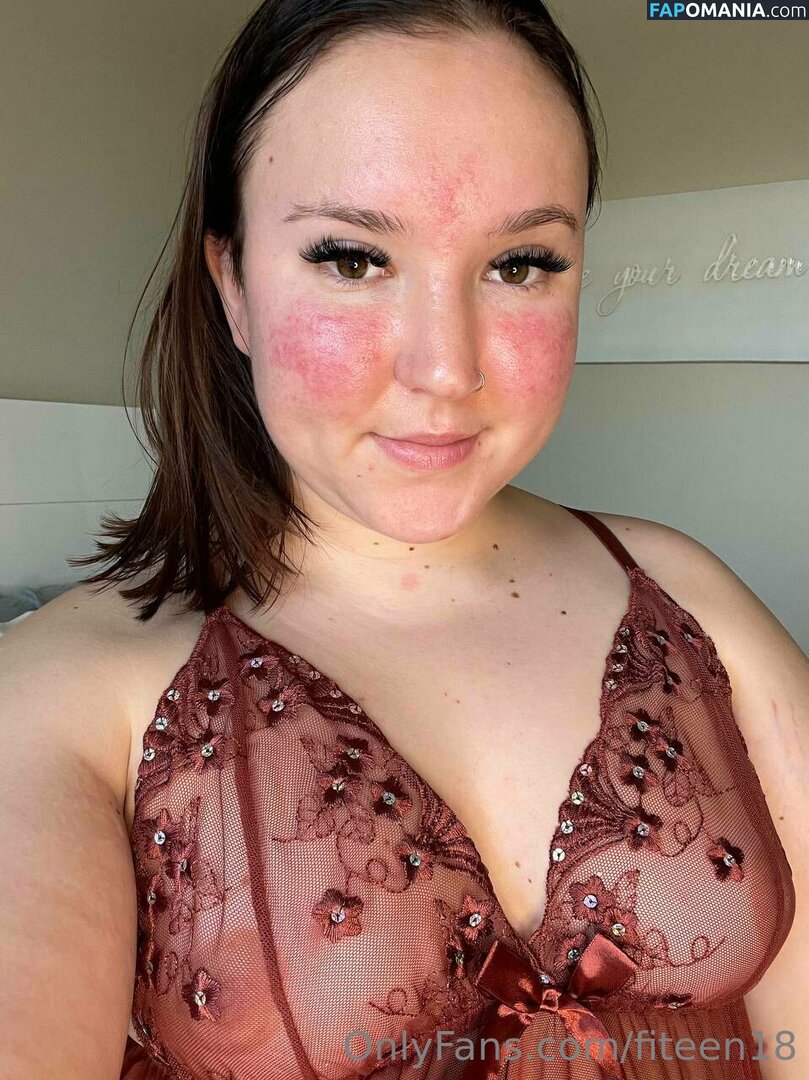 bisexualcollegegirl / rubitout Desnudo OnlyFans  Foto filtrada #2