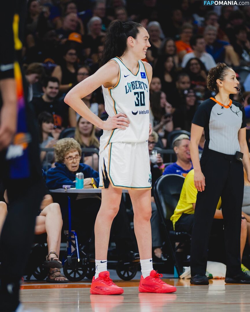 Breanna Stewart / WNBA Player / breannastewart30 Desnudo OnlyFans  Foto filtrada #16
