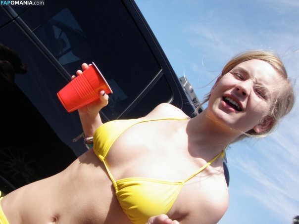 Britt Robertson Desnudo Foto filtrada #15