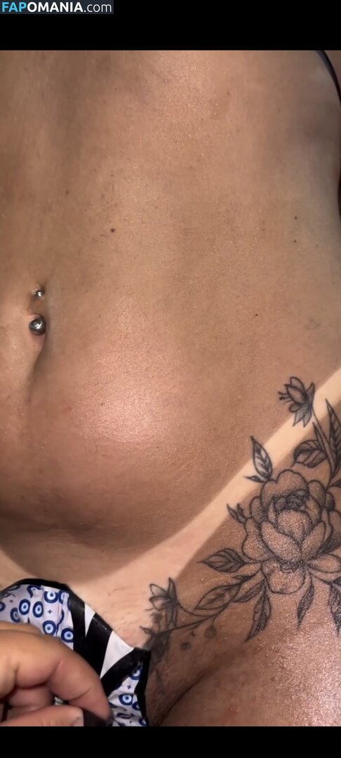 Bronzeamento Natural / biquini marquinha de fita / https: / lorynhadejery / terracodobronze / zer00um Desnudo OnlyFans  Foto filtrada #15