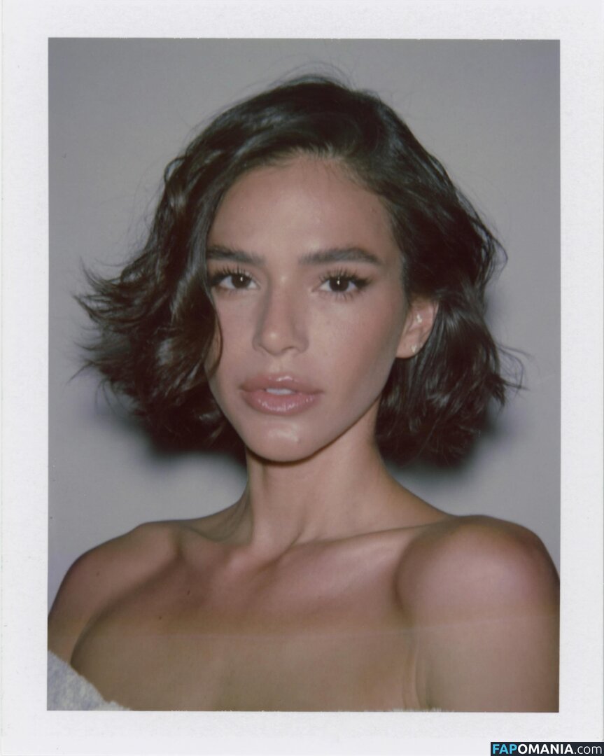 BruMarquezine / Bruna Marquezine / brunamarquezine / https: Desnudo OnlyFans  Foto filtrada #395