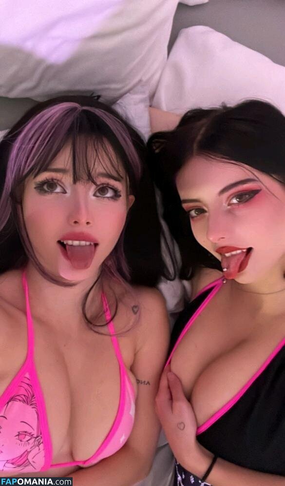 Burch Twins / juliaaburch Desnudo OnlyFans  Foto filtrada #4