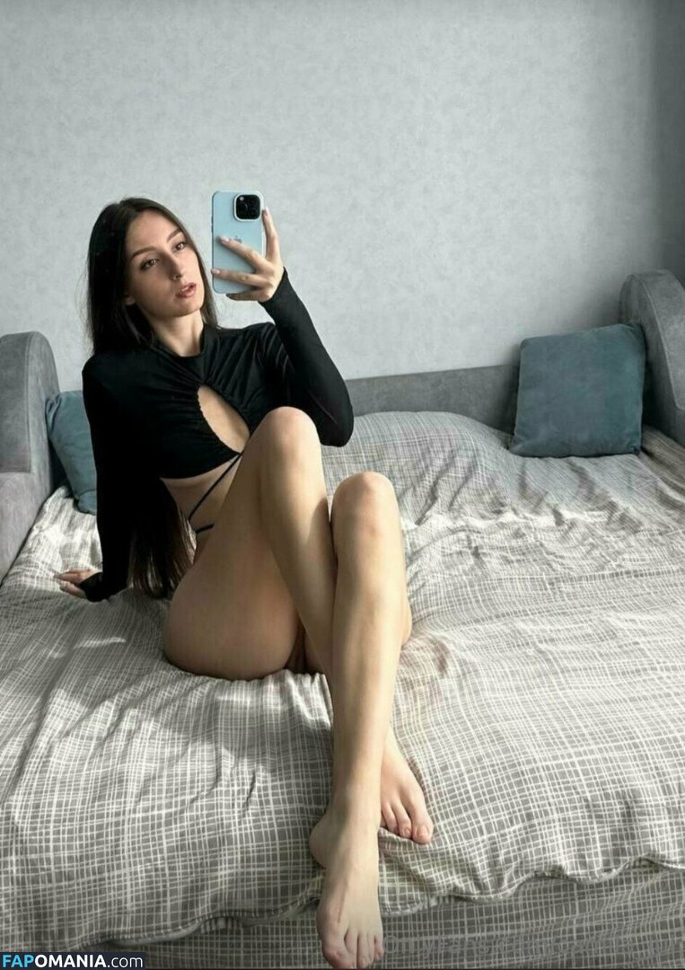 camila_lul / lilya_69 Desnudo OnlyFans  Foto filtrada #11