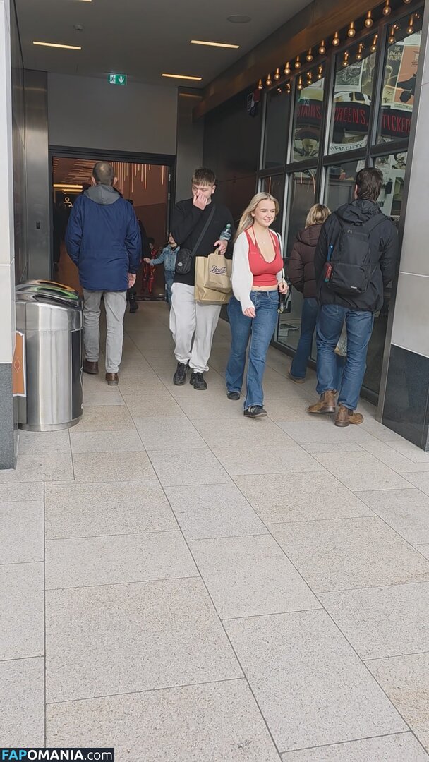 CANDID Boobs / bouncy / braless / cleavage / downblouse / jiggly Desnudo OnlyFans  Foto filtrada #27