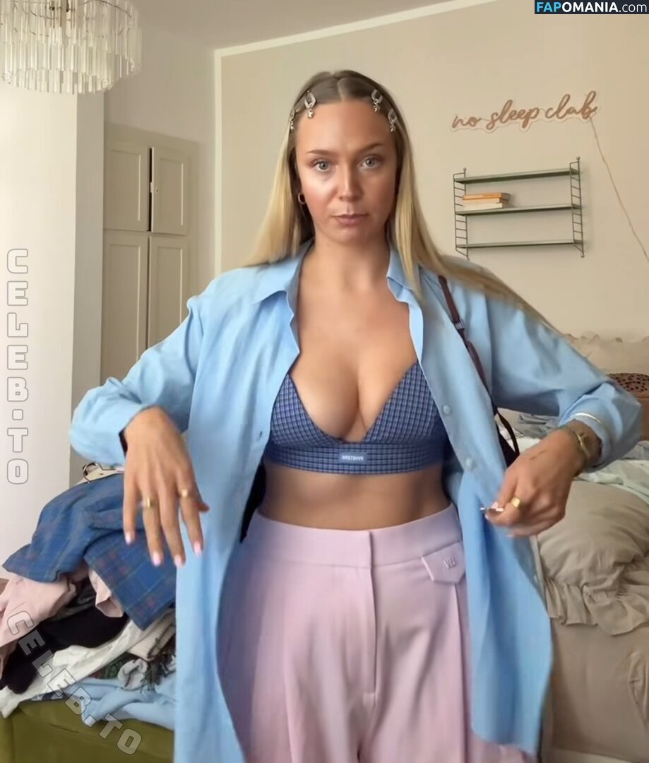 Caramella / kimcaramella Desnudo OnlyFans  Foto filtrada #3