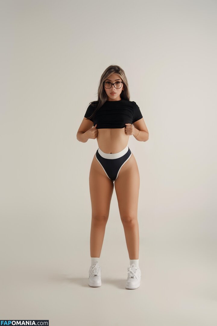 caro_martinezz / https: Desnudo OnlyFans  Foto filtrada #2