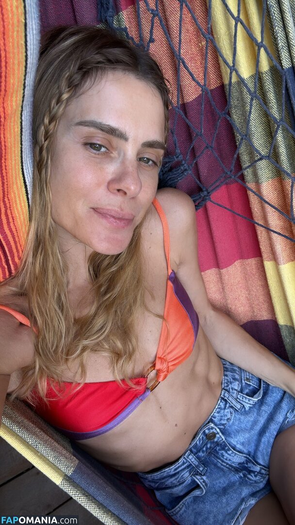 Carolina Dieckmann / loracarola Desnudo OnlyFans  Foto filtrada #13