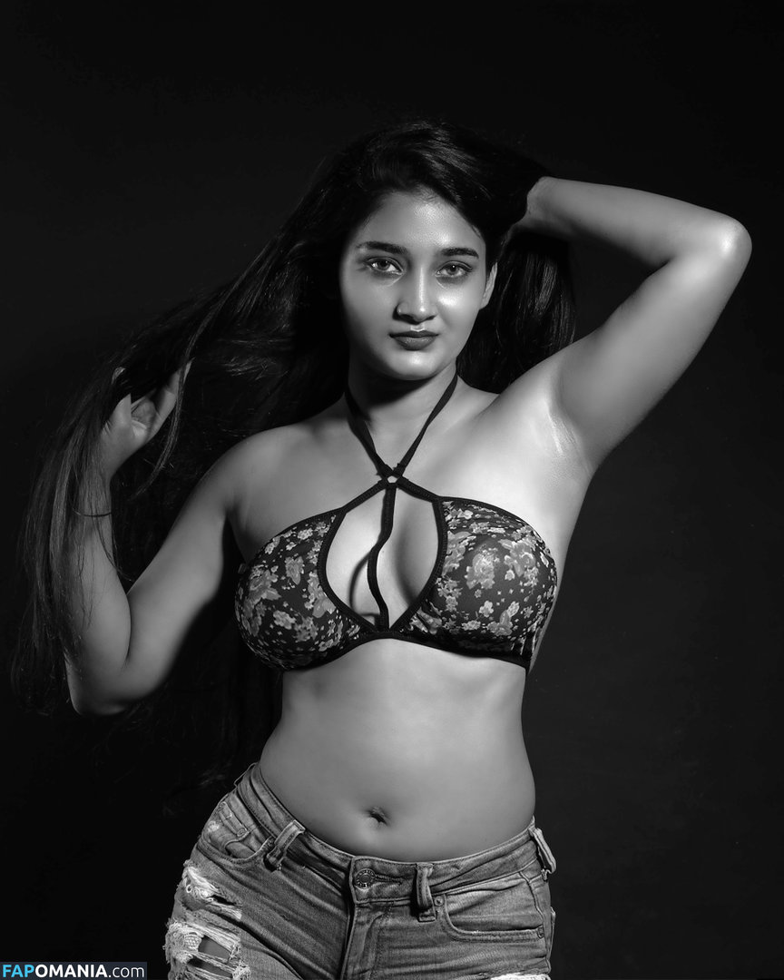 Chandrika Desai / Chandrika Passionica Desnudo OnlyFans  Foto filtrada #46