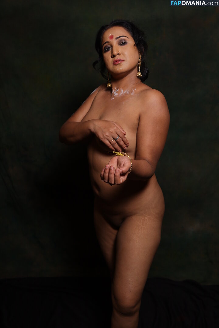 Chandrika Desai / Chandrika Passionica Desnudo OnlyFans  Foto filtrada #92