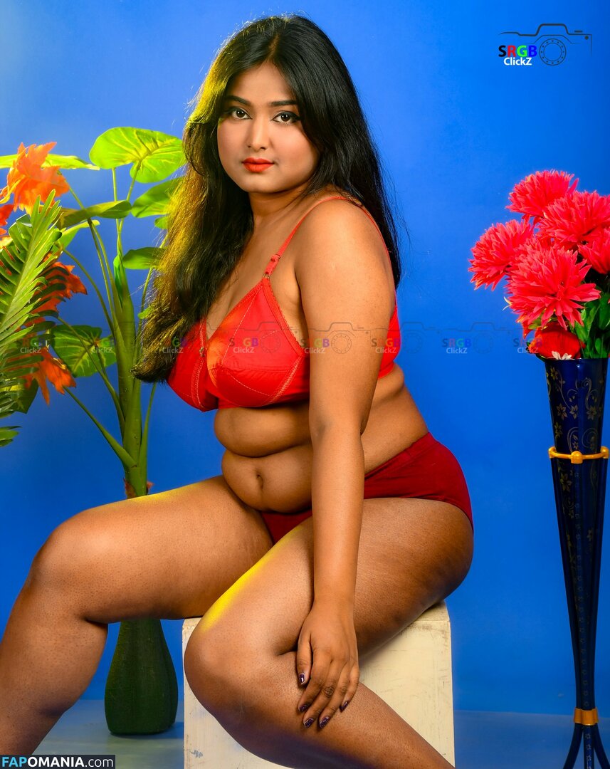 Chandrika Desai / Chandrika Passionica Desnudo OnlyFans  Foto filtrada #261