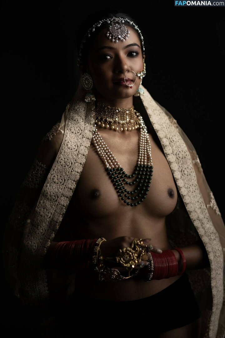 Chandrika Desai / Chandrika Passionica Desnudo OnlyFans  Foto filtrada #513