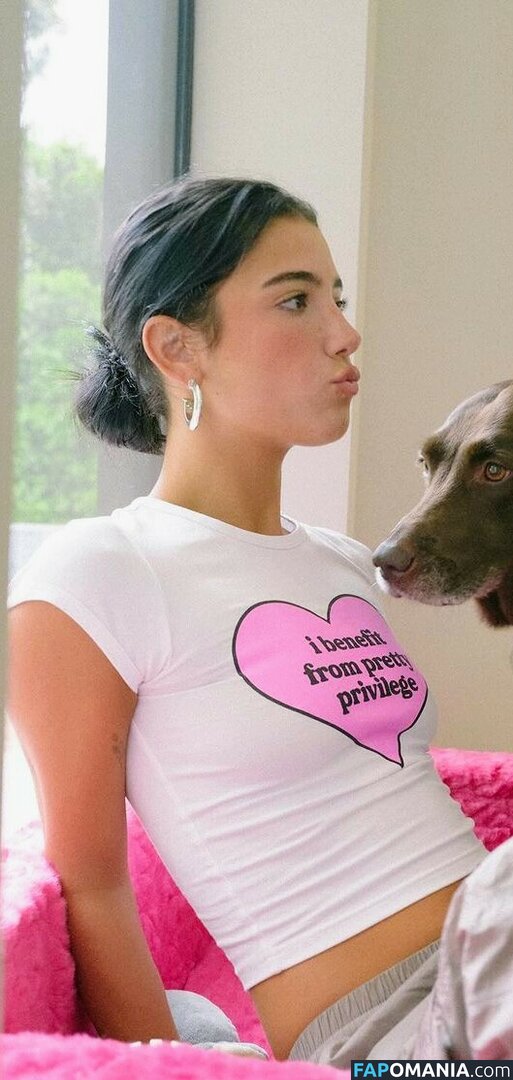 Charli D'Amelio / Charli Damelio / charlidamelio / charliesdamelio Desnudo OnlyFans  Foto filtrada #562