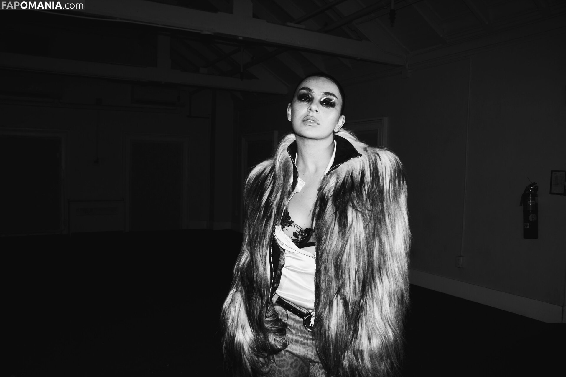 Charli XCX / charli_xcx / charlignarly / charlixcx / https: Desnudo OnlyFans  Foto filtrada #1281