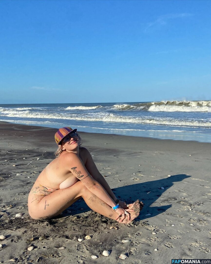 Clairewaytoheaven / saltwaterfaerie Desnudo OnlyFans  Foto filtrada #9