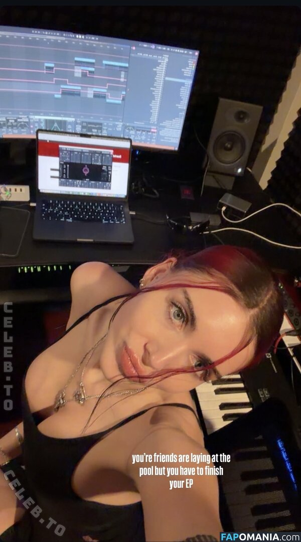 Clara Cuve / ClaraCuvéyt / clara_cuve / claracuve / cuveclara Desnudo OnlyFans  Foto filtrada #1