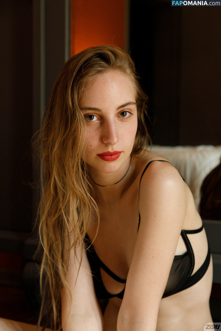 Claudia Lion / Claurilion / officialcclionx Desnudo OnlyFans  Foto filtrada #9