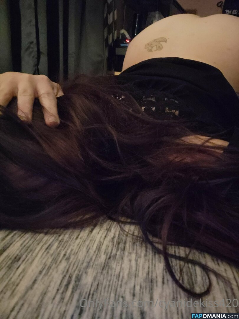 cyanidekiss420 / samanthaxcyanide Desnudo OnlyFans  Foto filtrada #2