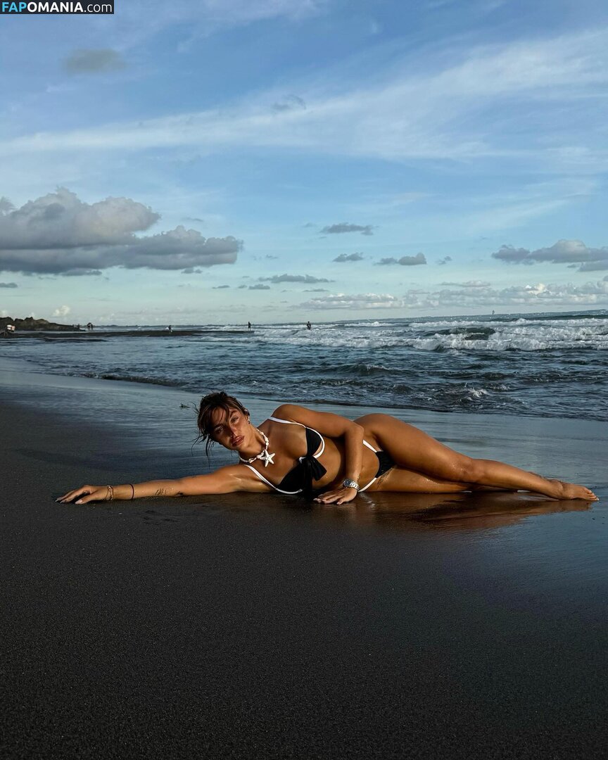 Cynthia Makhoul / cynthiaatvnco / https: / iam_thiaaa Desnudo OnlyFans  Foto filtrada #4