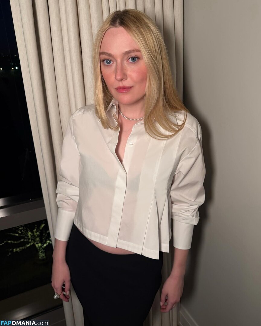 Dakota Fanning / dakotafanning Desnudo OnlyFans  Foto filtrada #272