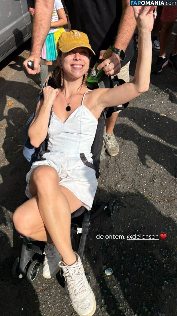 Daphne Bozaski / daphnebozaski Desnudo OnlyFans  Foto filtrada #11