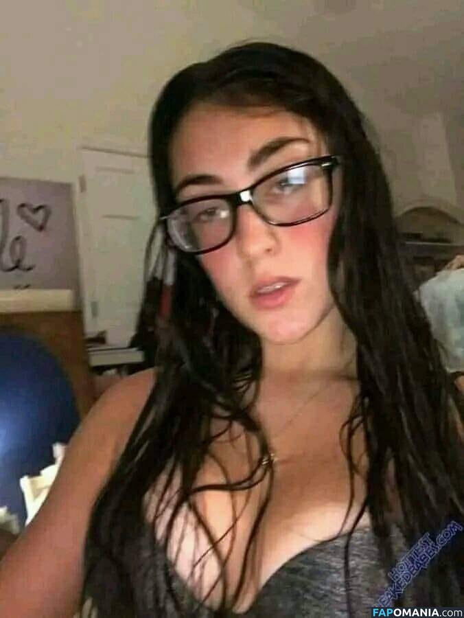 Daughter_Mother Desnudo OnlyFans  Foto filtrada #28