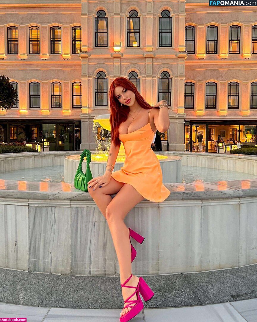 Demet Öztürk Desnudo OnlyFans  Foto filtrada #5
