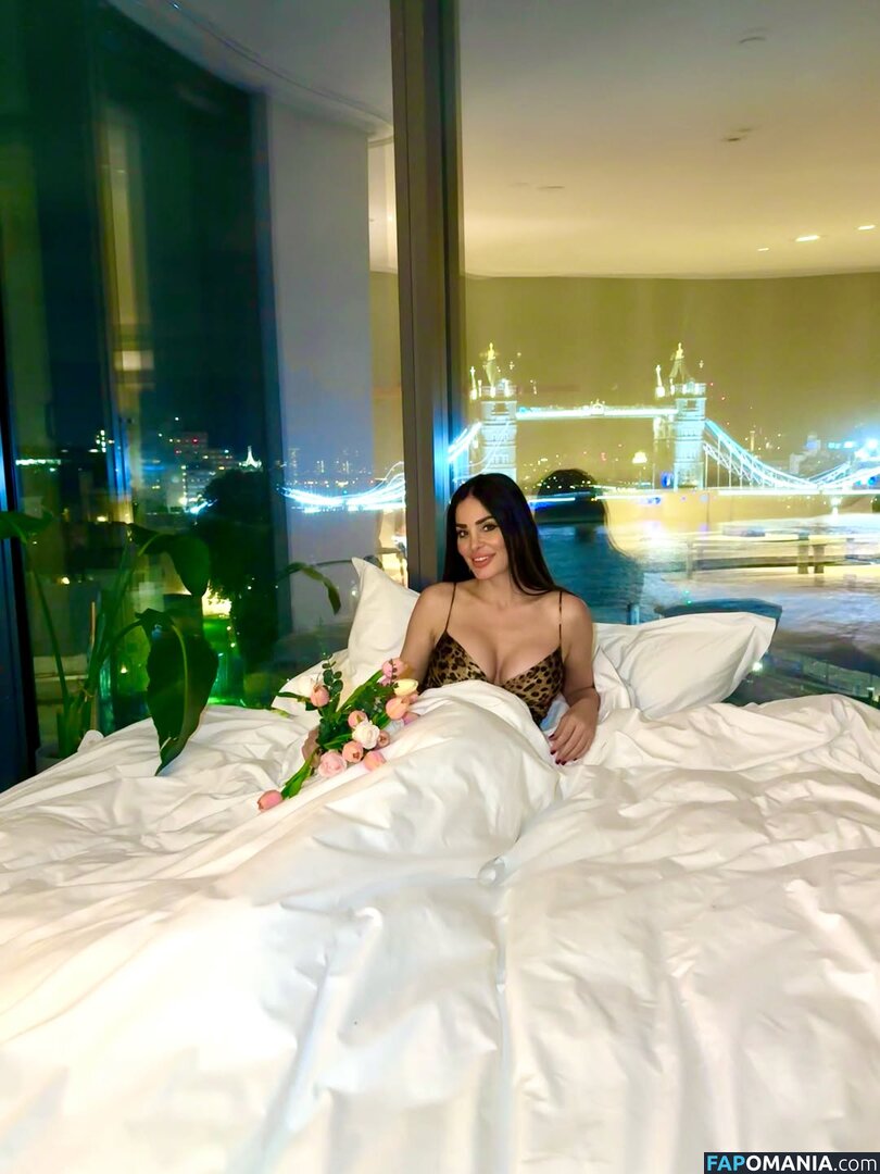 Dominique Hourani / DominiqueHorani / dominiquehourani / https: Desnudo OnlyFans  Foto filtrada #5