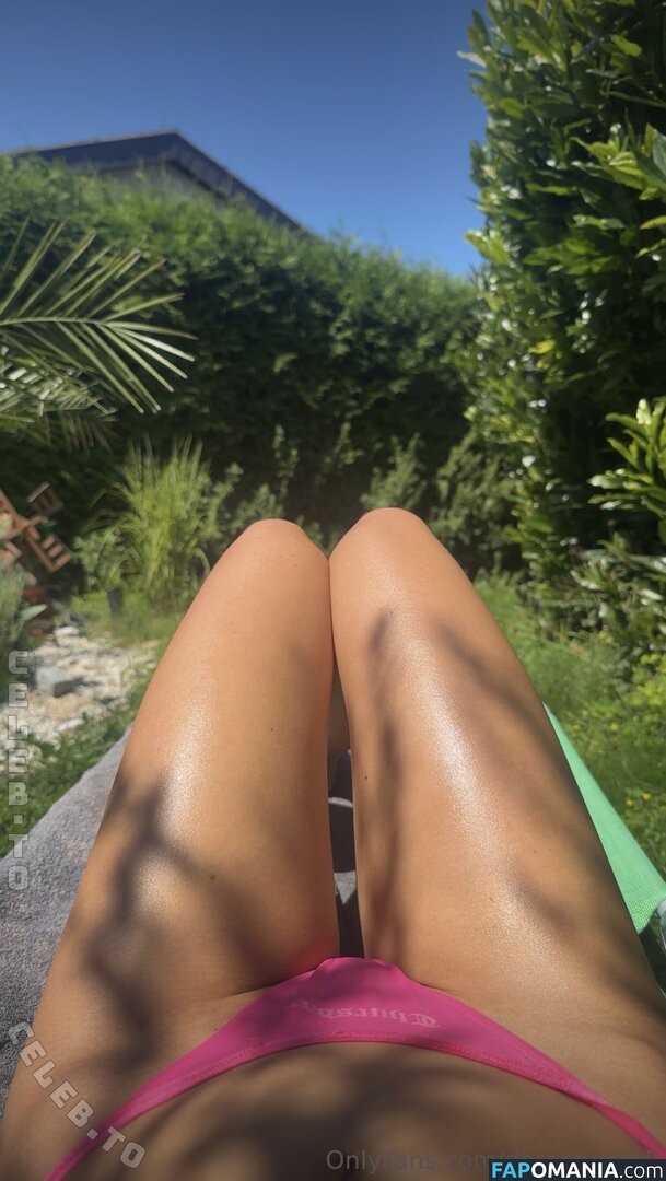 Doreen Gnadi / doreengnadi / doreengnadi3 / doreengnadi6531 / https: Desnudo OnlyFans  Foto filtrada #6