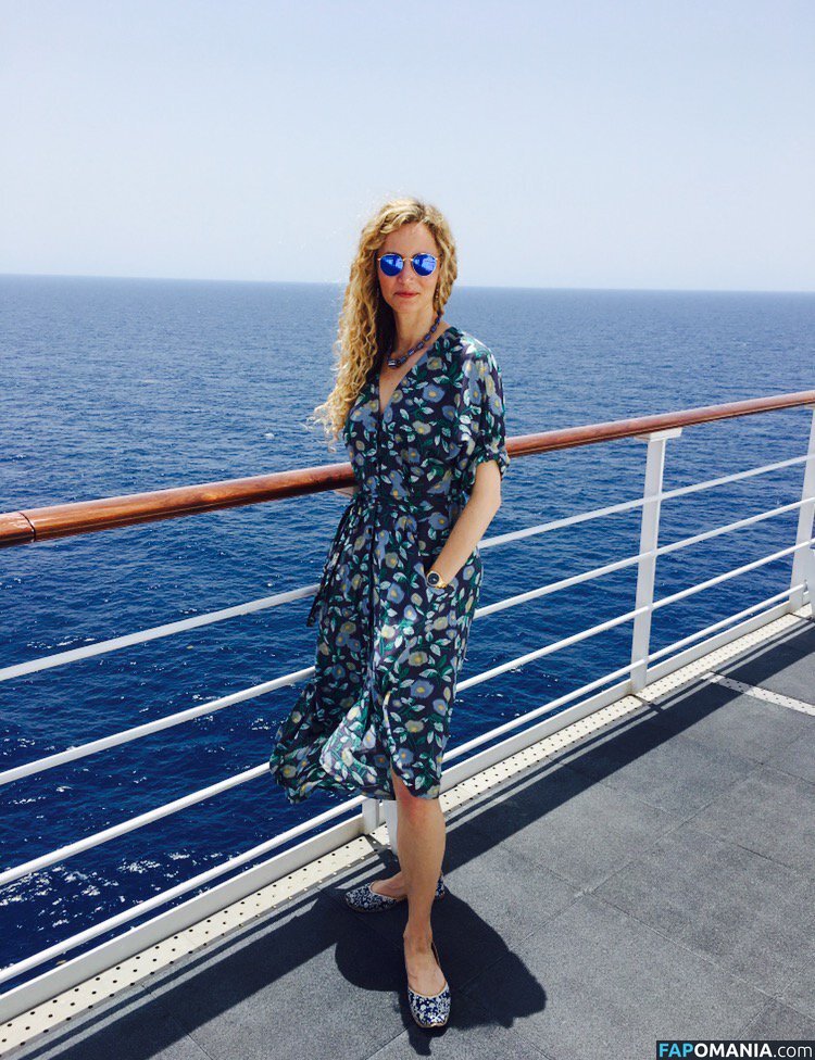 Dr Suzannah Lipscomb / https: / sixteenthcgirl Desnudo OnlyFans  Foto filtrada #2