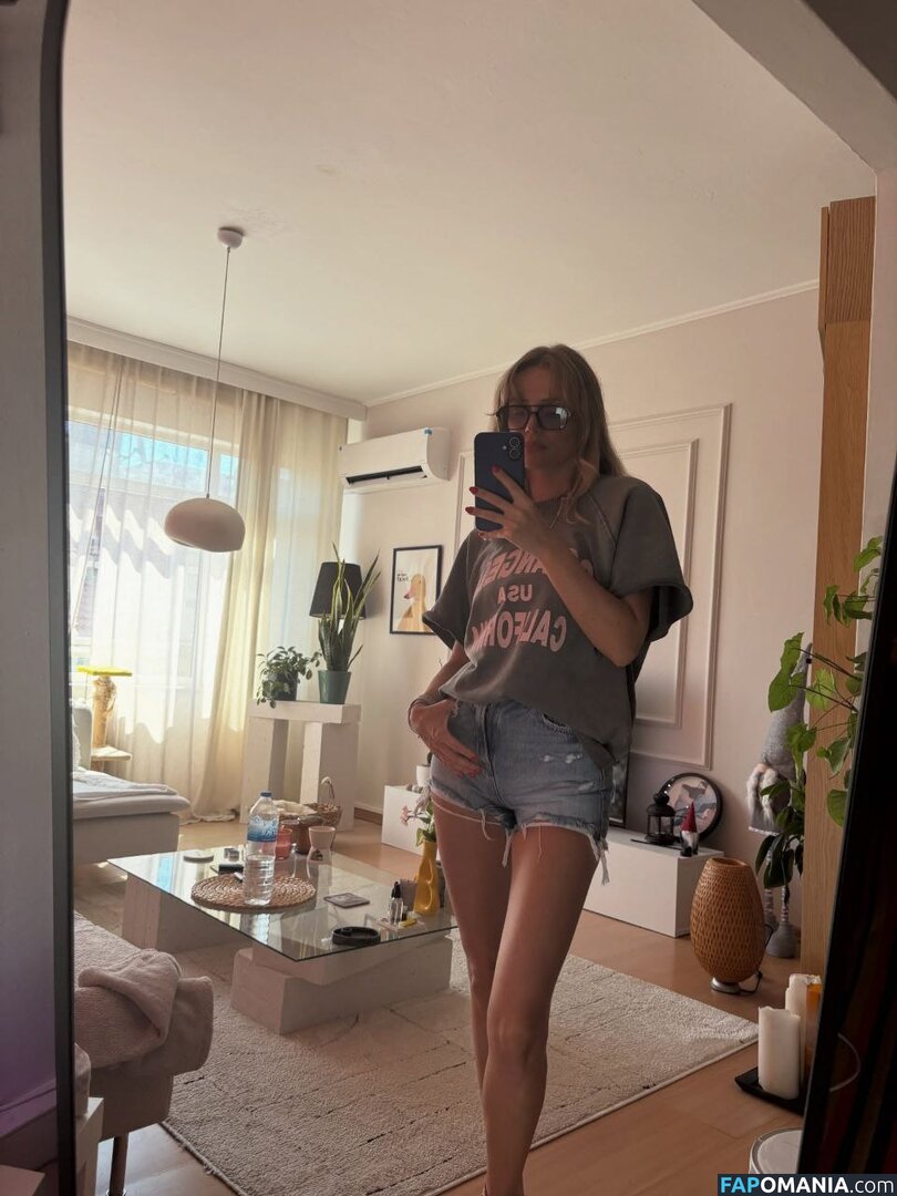 1ecemkaravus / Ecem Karavus / ecmkrvs / https: Desnudo OnlyFans  Foto filtrada #14