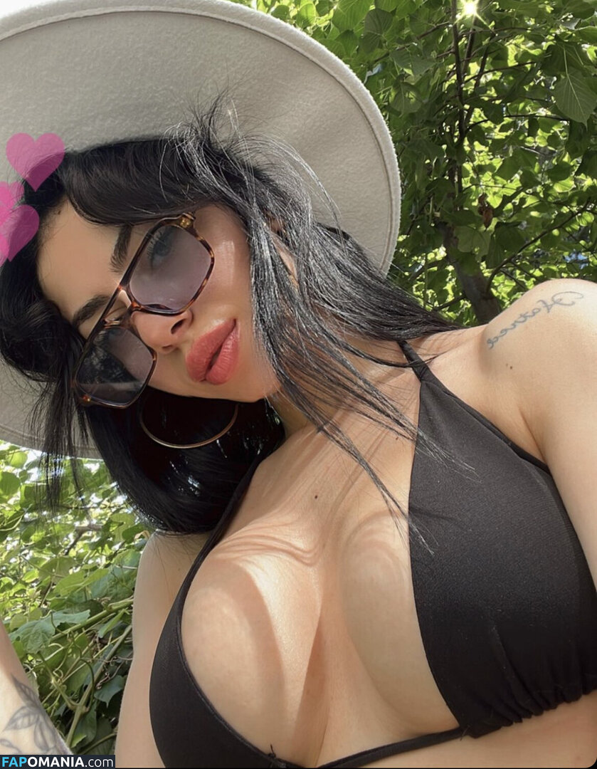 Edibe Bereket / Madamelyax Desnudo OnlyFans  Foto filtrada #1