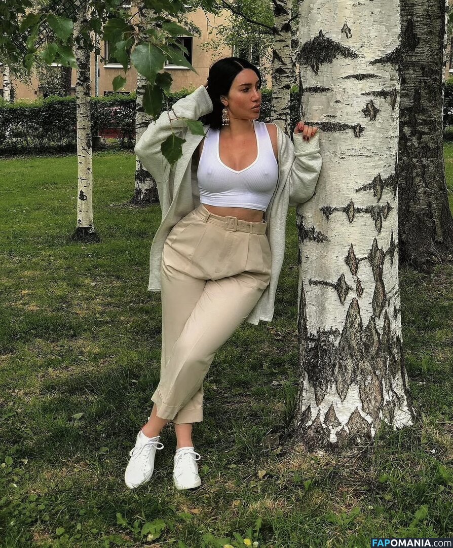elenipolinski Desnudo OnlyFans  Foto filtrada #10