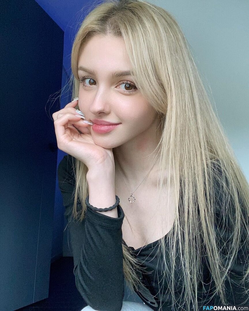 Elina Karimova / elina_4_22 Desnudo OnlyFans  Foto filtrada #17