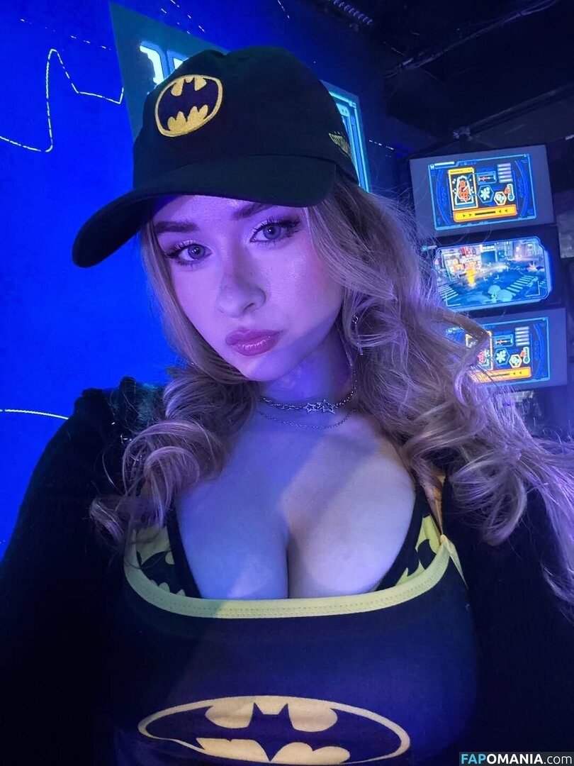 elina twich Desnudo OnlyFans  Foto filtrada #1