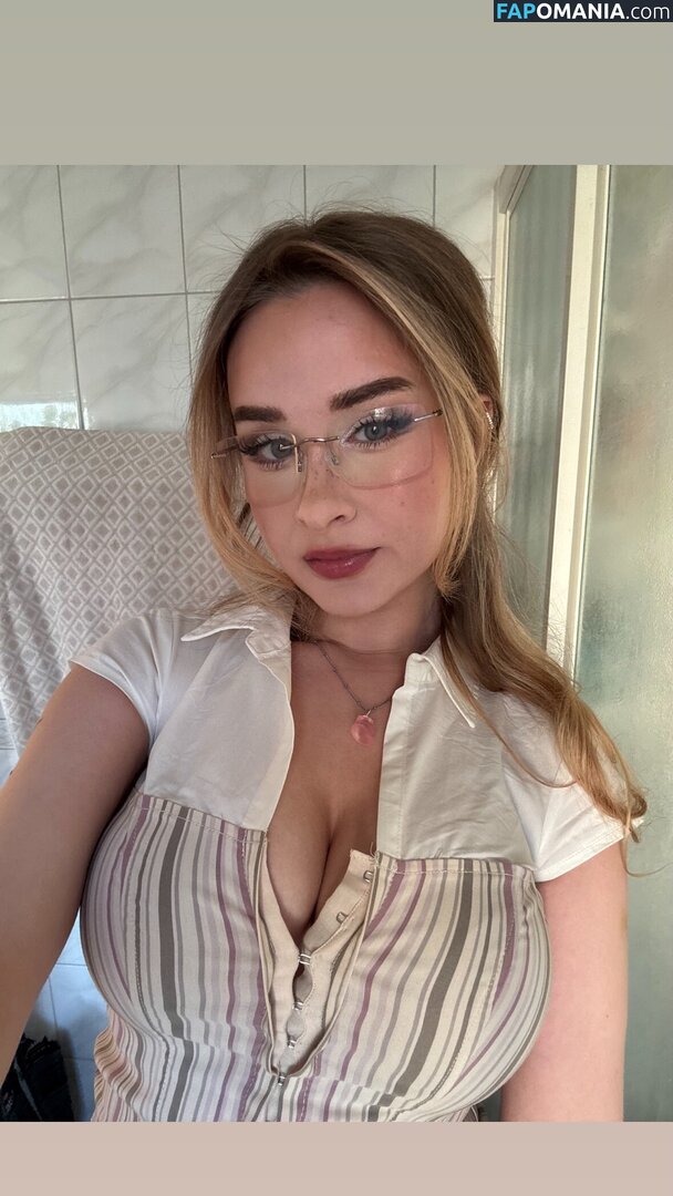 elina twich Desnudo OnlyFans  Foto filtrada #11
