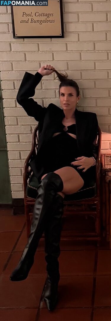 Elisabetta Canalis / JustElisabetta / littlecrumb_ Desnudo OnlyFans  Foto filtrada #637