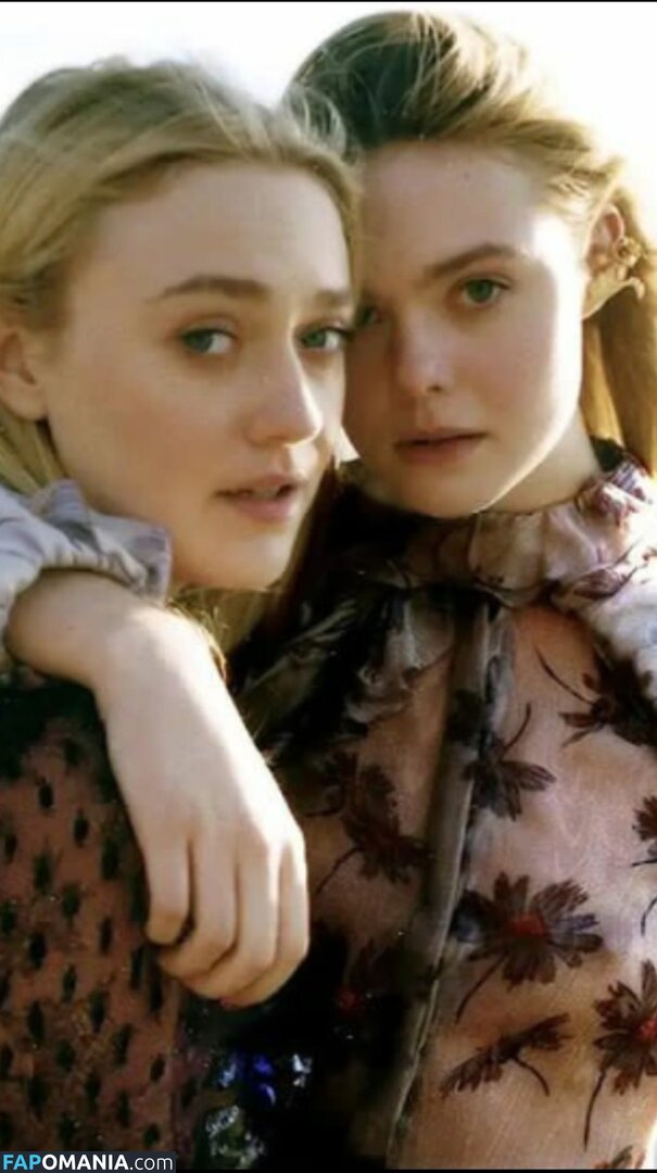 Elle Fanning / ellefanning Desnudo OnlyFans  Foto filtrada #59
