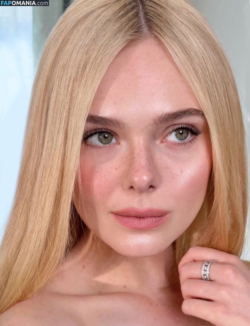 Elle Fanning / ellefanning Desnudo OnlyFans  Foto filtrada #85