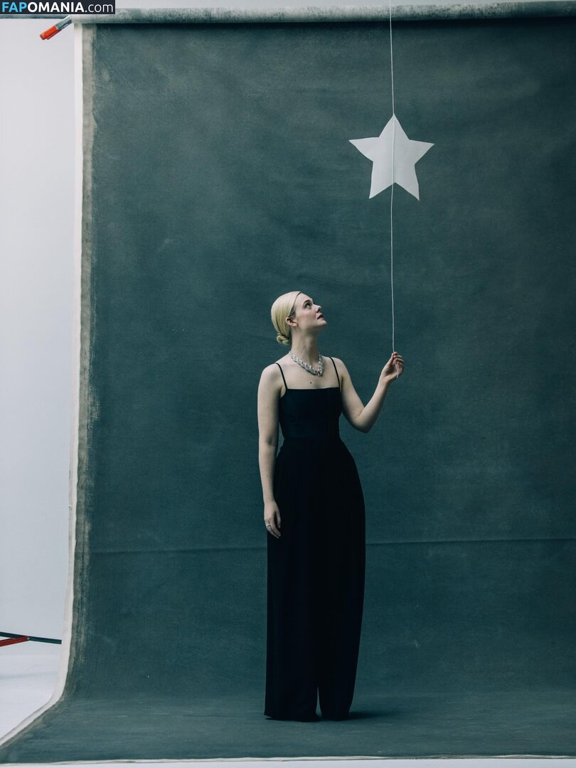 Elle Fanning / ellefanning Desnudo OnlyFans  Foto filtrada #88