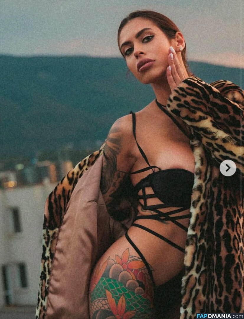 ellsii_ / inkedelenaa Desnudo OnlyFans  Foto filtrada #11