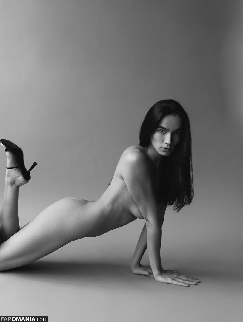 Elvina Garaeva / elyagara Desnudo OnlyFans  Foto filtrada #5