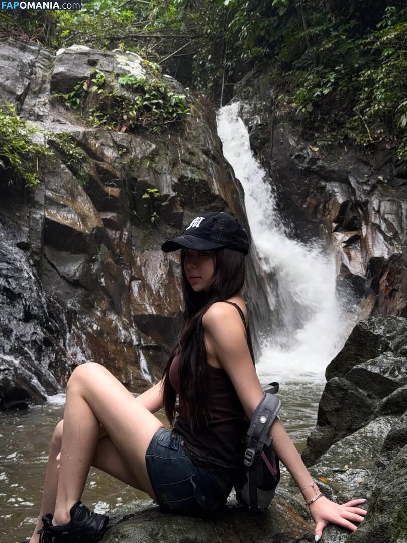 Elyn Leong / elynleonggg / https: Desnudo OnlyFans  Foto filtrada #3
