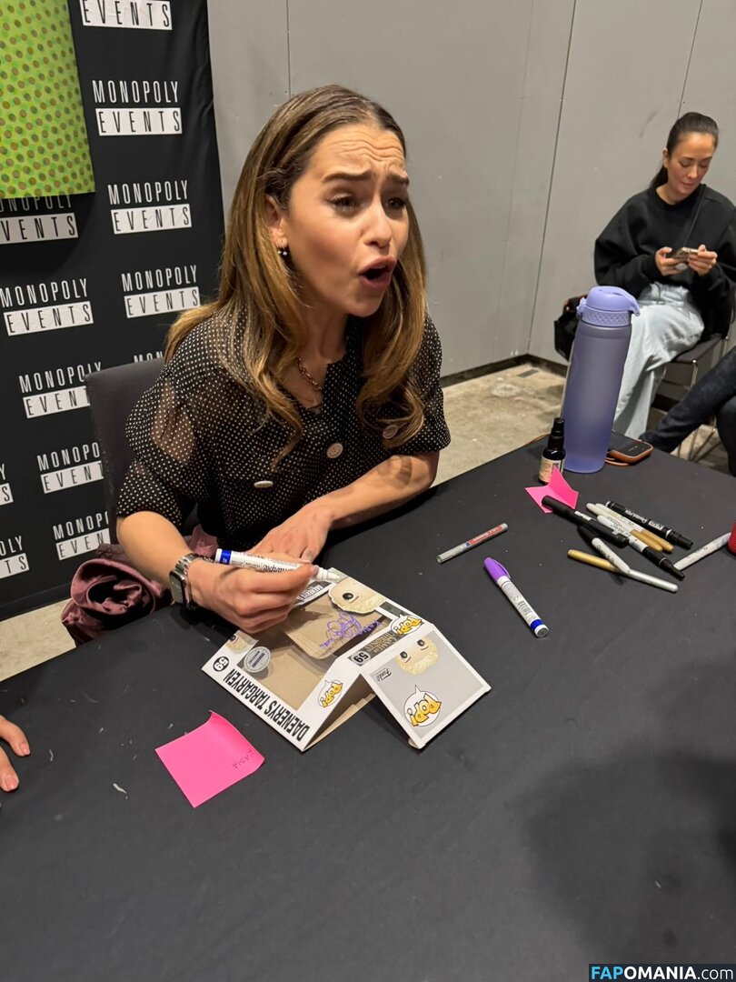 Emilia Clarke / clarkeyxo / emilia_clarke / emiliaclarke Desnudo OnlyFans  Foto filtrada #890