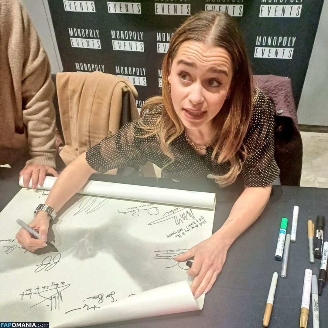 Emilia Clarke / clarkeyxo / emilia_clarke / emiliaclarke Desnudo OnlyFans  Foto filtrada #892