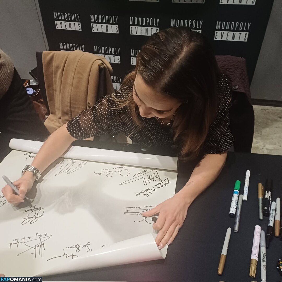 Emilia Clarke / clarkeyxo / emilia_clarke / emiliaclarke Desnudo OnlyFans  Foto filtrada #893
